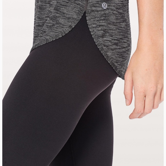 Lululemon 105 F Singlet Workout Tank - Picture 2 of 5